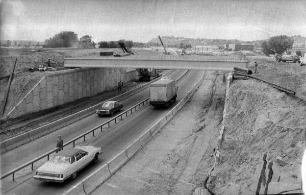 Veterans Memorial Bridge construction